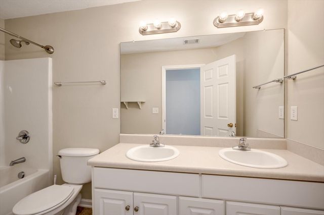 323 Country Glen Avenue, Graniteville, SC 29829