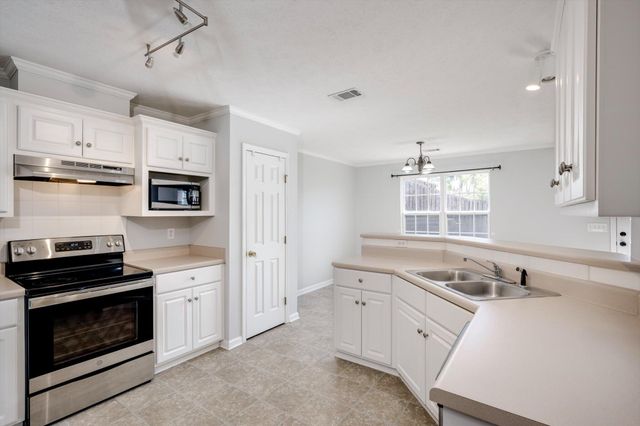 323 Country Glen Avenue, Graniteville, SC 29829