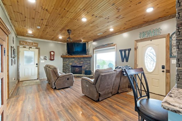 5123 Steam Mill Hollow Rd, Williamsport, TN 38487