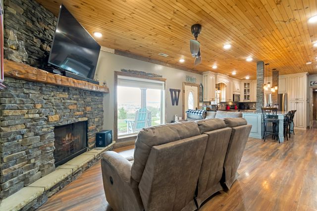5123 Steam Mill Hollow Rd, Williamsport, TN 38487