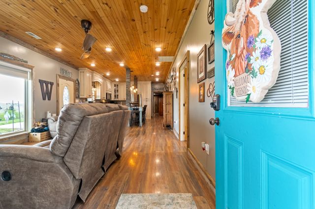 5123 Steam Mill Hollow Rd, Williamsport, TN 38487