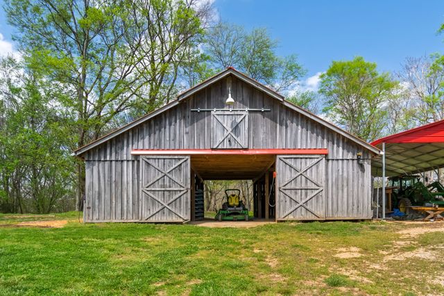 5123 Steam Mill Hollow Rd, Williamsport, TN 38487