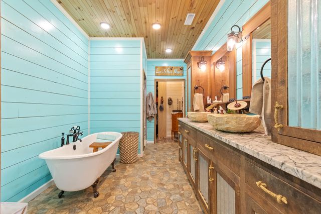 5123 Steam Mill Hollow Rd, Williamsport, TN 38487