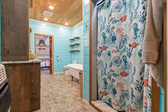 5123 Steam Mill Hollow Rd, Williamsport, TN 38487