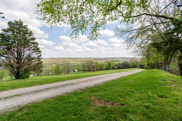 5123 Steam Mill Hollow Rd, Williamsport, TN 38487