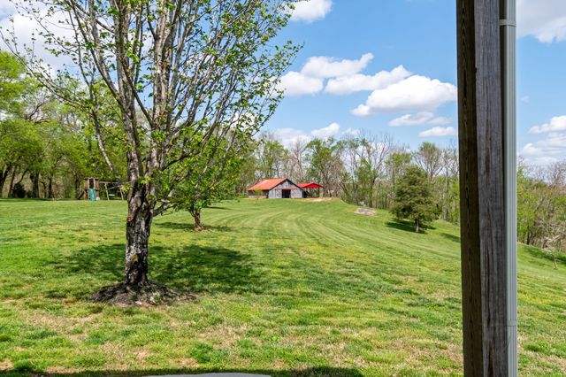5123 Steam Mill Hollow Rd, Williamsport, TN 38487