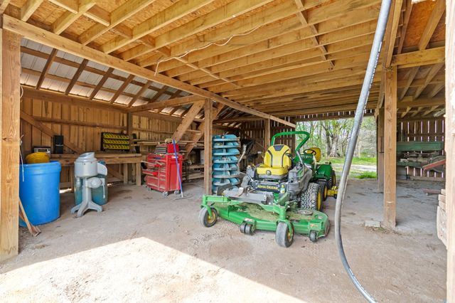 5123 Steam Mill Hollow Rd, Williamsport, TN 38487