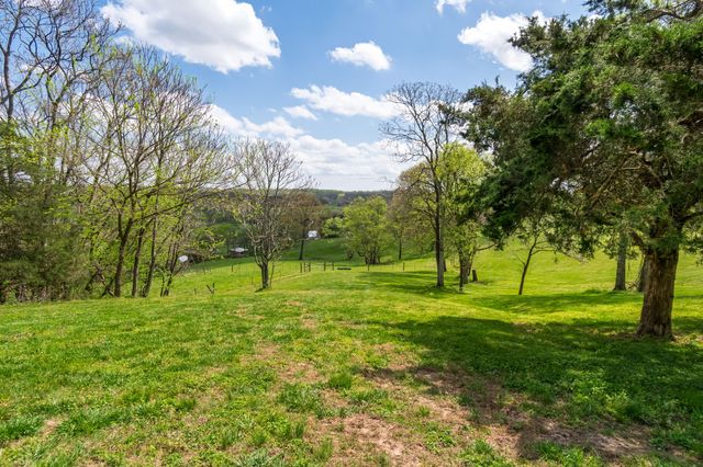 5123 Steam Mill Hollow Rd, Williamsport, TN 38487