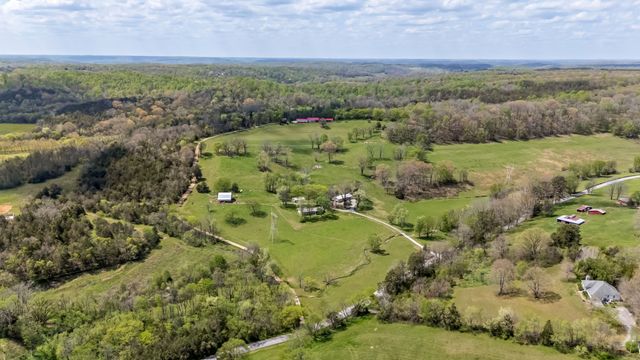 5123 Steam Mill Hollow Rd, Williamsport, TN 38487