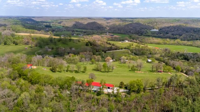5123 Steam Mill Hollow Rd, Williamsport, TN 38487