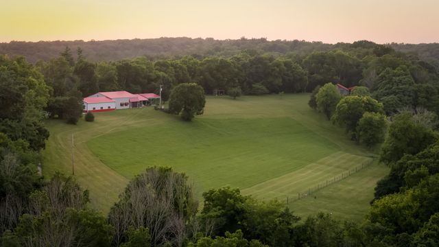 5123 Steam Mill Hollow Rd, Williamsport, TN 38487