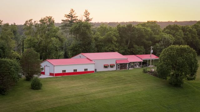 5123 Steam Mill Hollow Rd, Williamsport, TN 38487