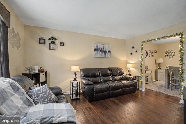 426 GROVE AVE, Mohnton, PA 19540