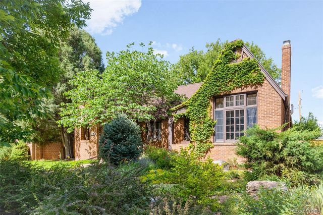 1665 Bellaire Street, Denver, CO 80220