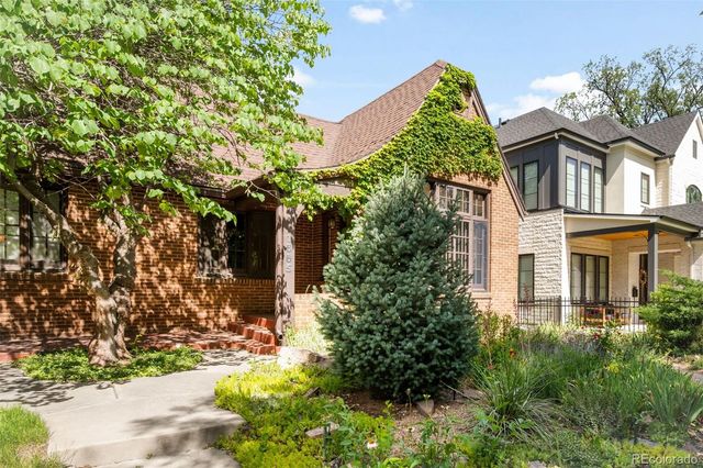 1665 Bellaire Street, Denver, CO 80220