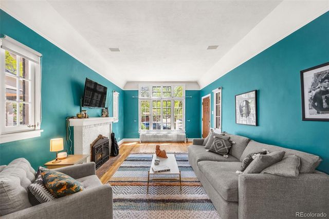 1665 Bellaire Street, Denver, CO 80220