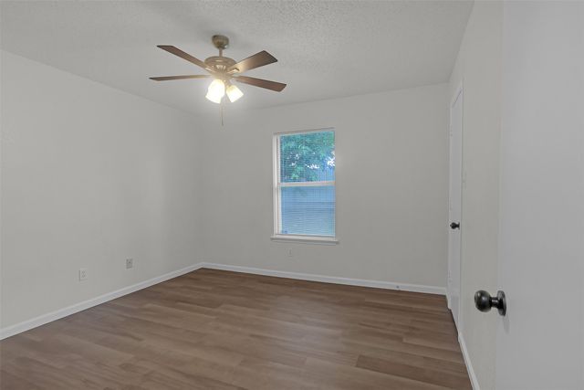 6008 King William Drive, Arlington, TX 76018