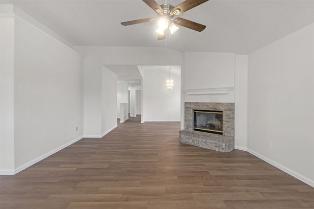 6008 King William Drive, Arlington, TX 76018