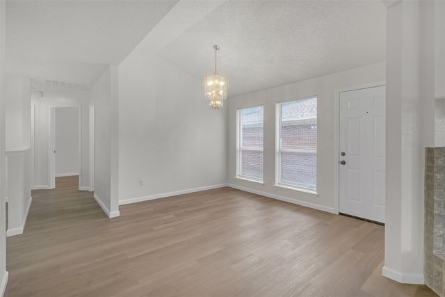 6008 King William Drive, Arlington, TX 76018