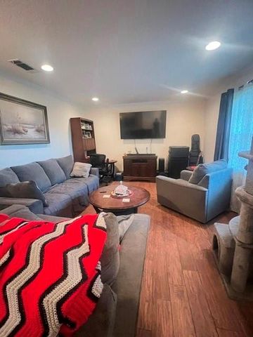 1602 Kecia Way, Waycross, GA 31503