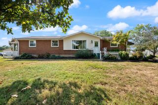 2410 Fairbrook Dr, Nashville, TN 37214
