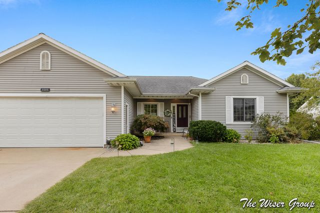 5595 Fieldstone Drive SW, Wyoming, MI 49418
