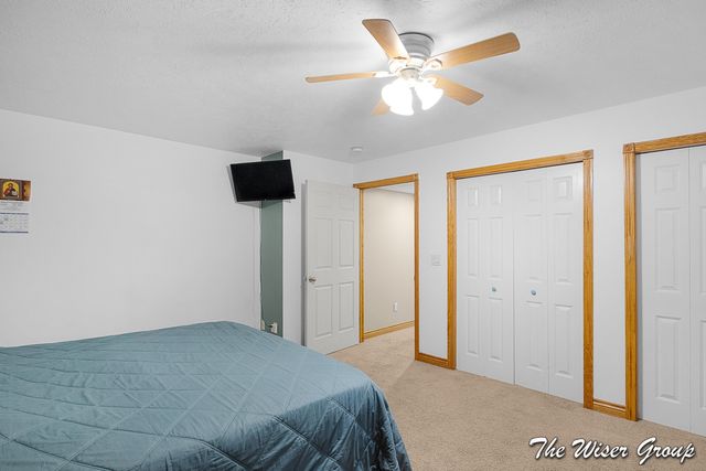 5595 Fieldstone Drive SW, Wyoming, MI 49418