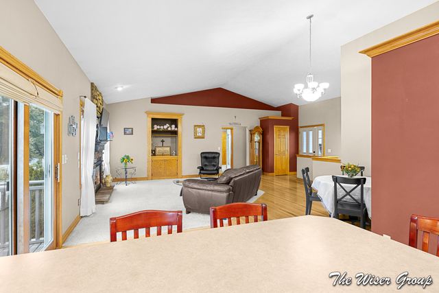 5595 Fieldstone Drive SW, Wyoming, MI 49418