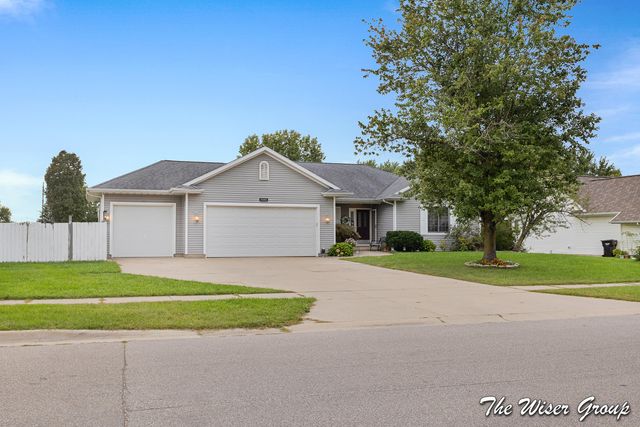5595 Fieldstone Drive SW, Wyoming, MI 49418