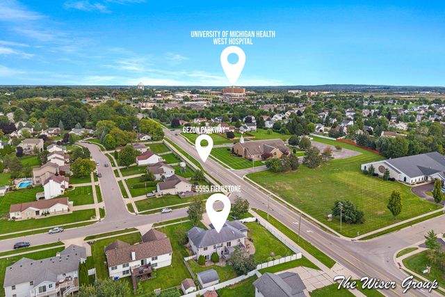 5595 Fieldstone Drive SW, Wyoming, MI 49418