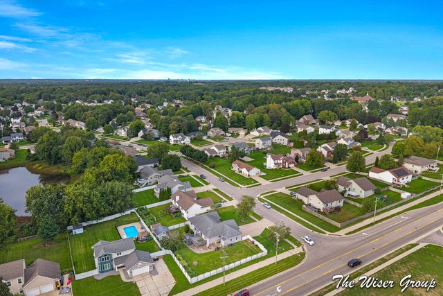 5595 Fieldstone Drive SW, Wyoming, MI 49418