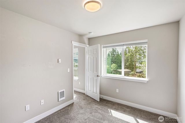 61 E BRADY Loop, Allyn, WA 98524