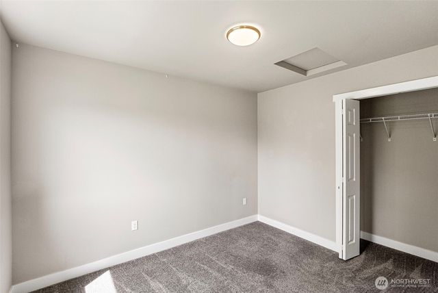 61 E BRADY Loop, Allyn, WA 98524