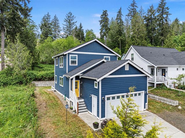 61 E BRADY Loop, Allyn, WA 98524