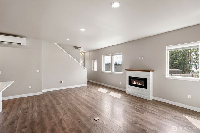 61 E BRADY Loop, Allyn, WA 98524