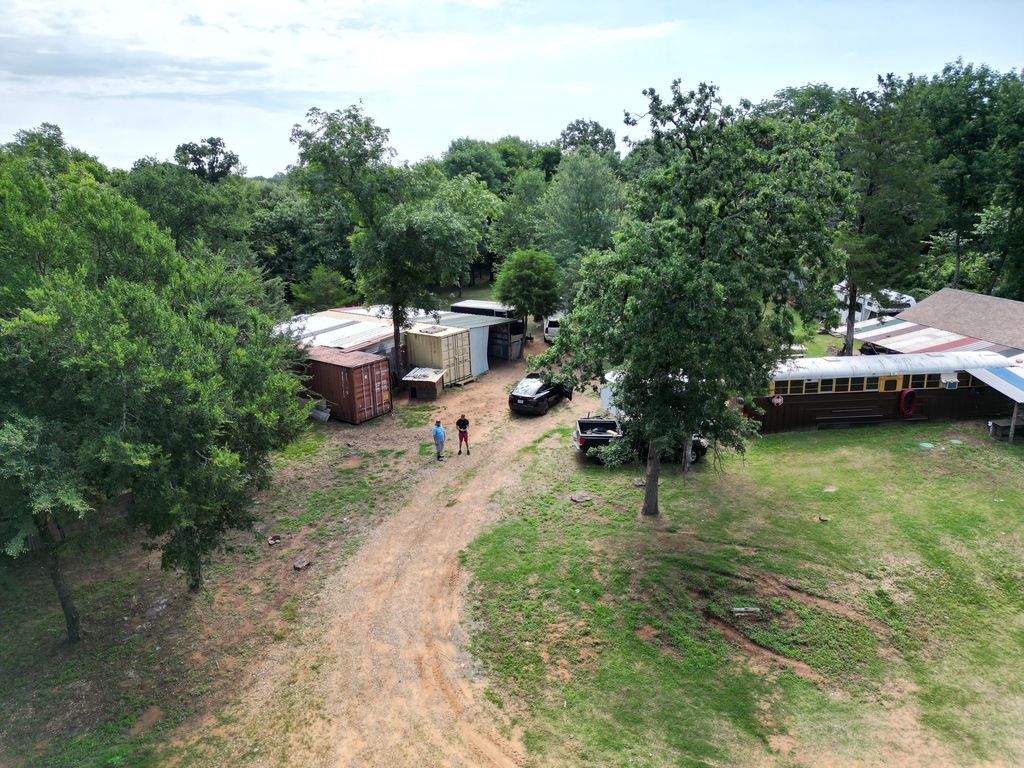 9428 Rolling Acres Road, Tool, TX 75143