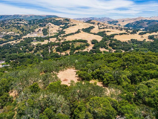 17 Sleepy Hollow Drive, Carmel Valley, CA 93924