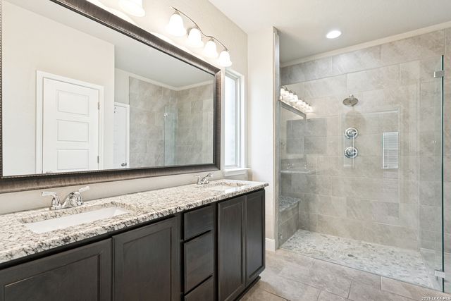 320 Ballad Bluffs, Spring Branch, TX 78070