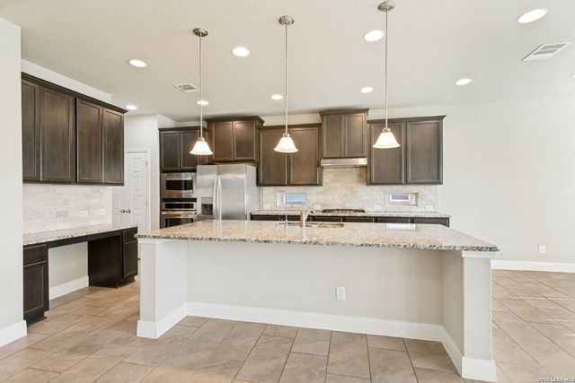 320 Ballad Bluffs, Spring Branch, TX 78070