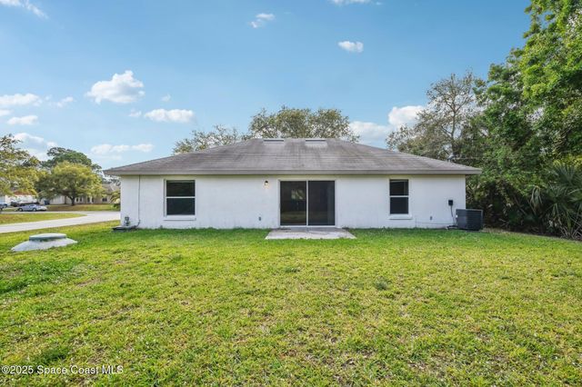 1713 Wapello Avenue SE, Palm Bay, FL 32909