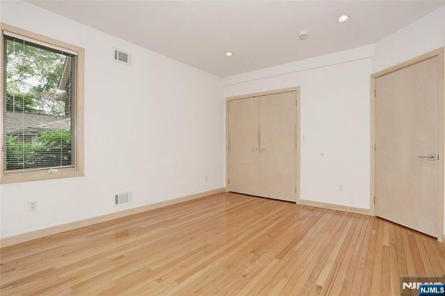 25 Bogert Place 1ST.FLOOR, Westwood, NJ 07675