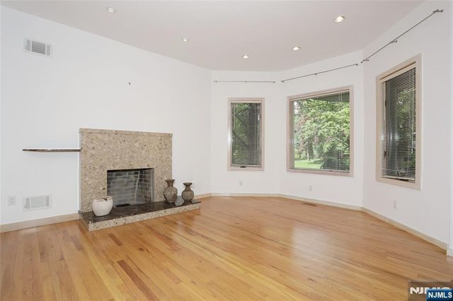 25 Bogert Place 1ST.FLOOR, Westwood, NJ 07675