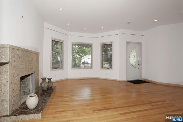 25 Bogert Place 1ST.FLOOR, Westwood, NJ 07675