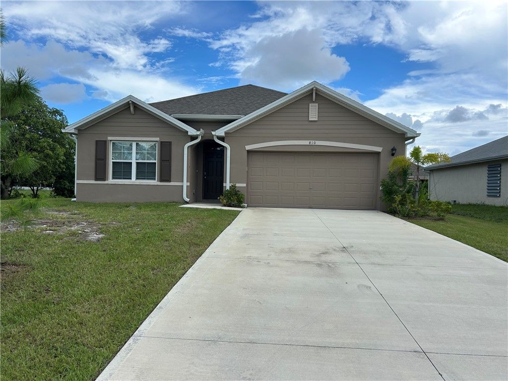 810 Jamaica Avenue, Sebastian, FL 32958