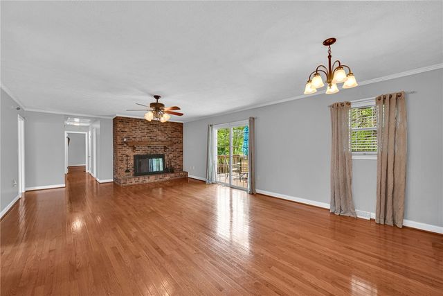 323 Pinehurst Drive, Mauldin, SC 29662