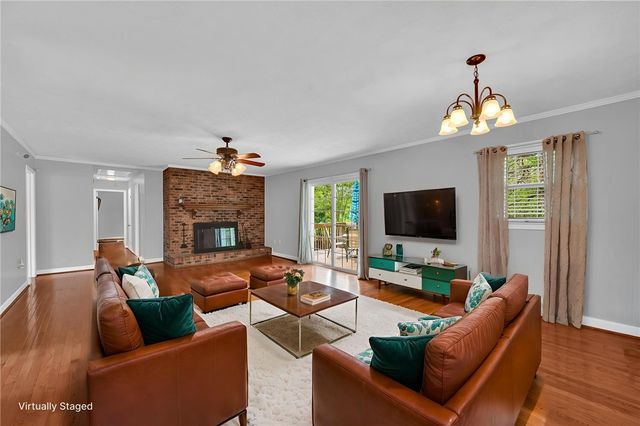 323 Pinehurst Drive, Mauldin, SC 29662