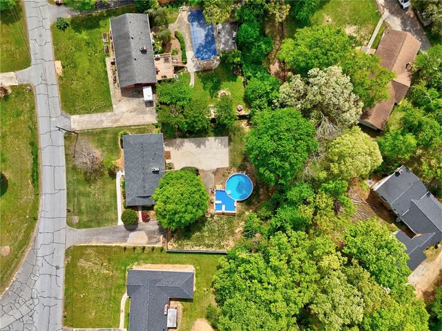 323 Pinehurst Drive, Mauldin, SC 29662