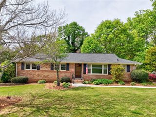 323 Pinehurst Drive, Mauldin, SC 29662