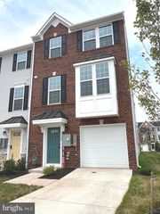 10302 HERITAGE TRAIL CT, Manassas, VA 20109