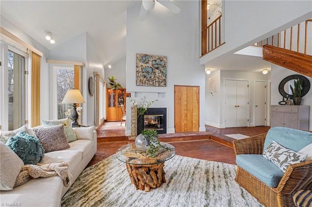 2902 Crossfield Drive, Greensboro, NC 27408